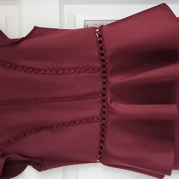 Burgundy Women's Dress with sheer waist design Size 8  NWT - Picture 3 of 7